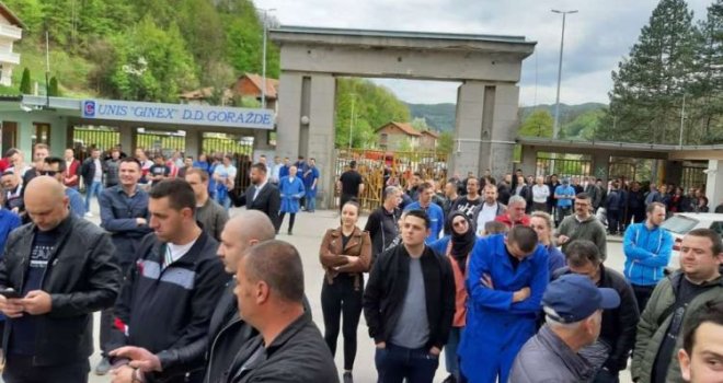 Radnici Ginexa ponovo obustavili proizvodnju: Čekaju da im se saopće odluke