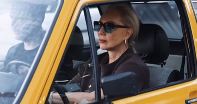 Lepa Brena u legendarnom TAS-ovom Golfu 1: 'Kao da i dalje čujem onaj zvuk motora iz Sarajeva'