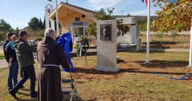 U Čapljini podignut spomenik ratnom zločincu Slobodanu Praljku: Čeka se riječ Tužilaštva BiH