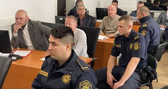 Produžen pritvor policajcima osumnjičenim za podvođenje maloljetnica, štićenica Doma za nezbrinutu djecu Tuzla