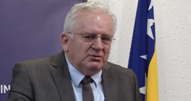 Čengić predlaže veliku promjenu: Bolovanje na teret poslodavca smanjiti sa 42 na 15 dana