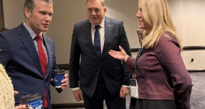 Dodik i Cvijanović u SAD-u dijelili letke o 'sukobu civilizacija u BiH'