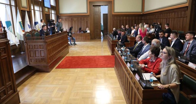 Priznanje 'Počasni građanin Grada Sarajeva' pripalo Philippeu Douste-Blazy i Ericu Haucku