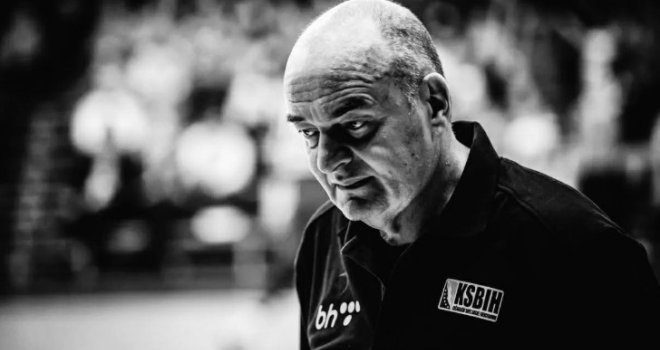 Nakon smrti legendarnog trenera i bivšeg selektora BiH: BHFanaticosi se oprostili od Duška Vujoševića 