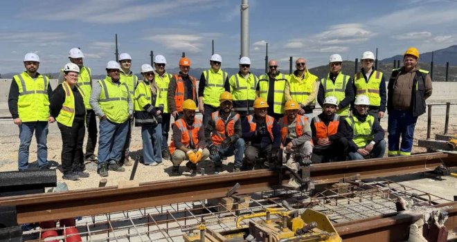 Spojene šine od Ilidže do Hrasnice, tramvaj na toj liniji saobraća od ljeta