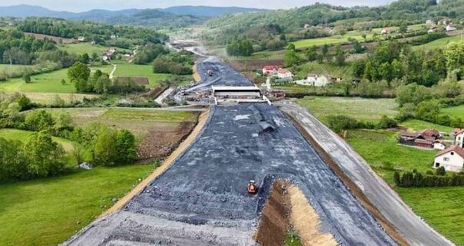 Cengiz Insaat i Euro-Asfalt povukli radnike: Već 25 dana nema radova na dionici Medakovo - Ozimice