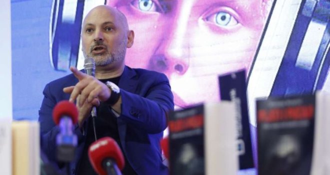 Predstavljena knjiga Domagoja Margetića 'Plati i pucaj - Tajne sarajevskih ljudskih safarija'