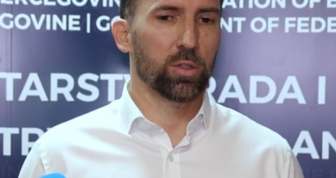Ministar Delić održao sastanak s penzionerima: Otkriveno kada stiže novo povećanje penzija