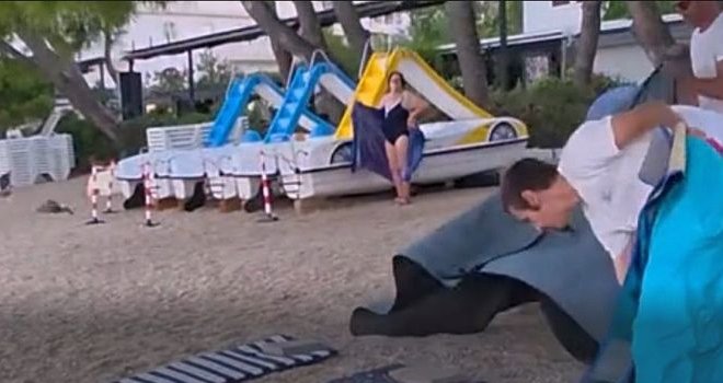 Snimak iz Makarske podijelio javnost: 'Sramota, plaža nije ničije vlasništvo!' Na čijoj ste vi strani?