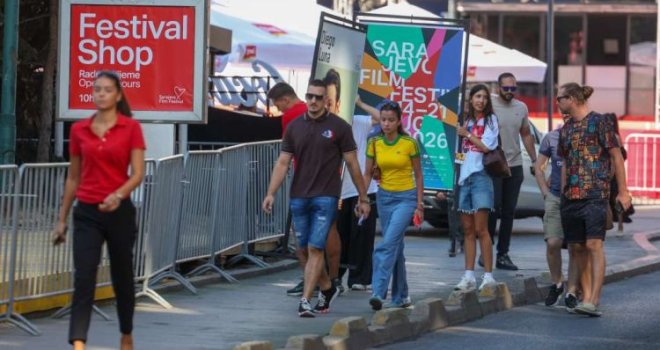 Festivalska groznica na sarajevskim ulicama: Željno se iščekuje početak SFF-a