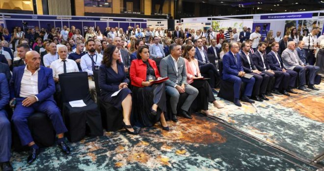 'Gledaj sebi posla': Rekordnih 140 kompanija na trećem Sajmu poslova u Sarajevu