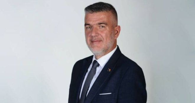 SNSD i SDS opozvali potpredsjednika Skupštine Bijeljine Samira Baćevca zbog objave o Ratku Mladiću