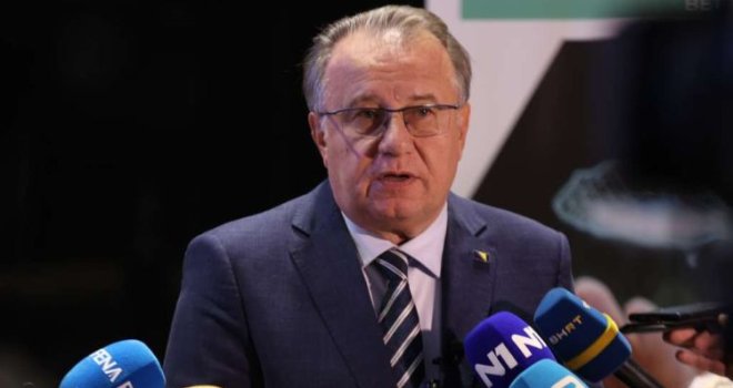 Nikšić: 'Stav kongresmena Keatinga je legitiman, ali mi sarađujemo sa zvaničnom vlašću SAD-a'