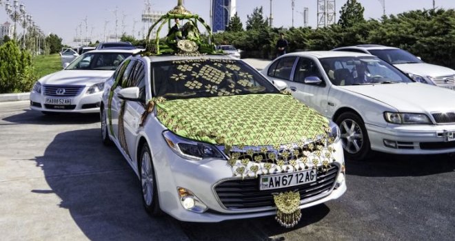 U ovom gradu dopušteni su samo bijeli automobili: Ako su prljavi, policija naplaćuje debele kazne