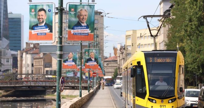 Danas ističe rok za uklanjanje izbornih plakata, kazne do 30.000 KM